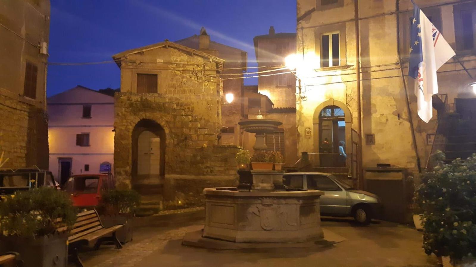 La Casa Di Augusto Hotel Bomarzo Buitenkant foto