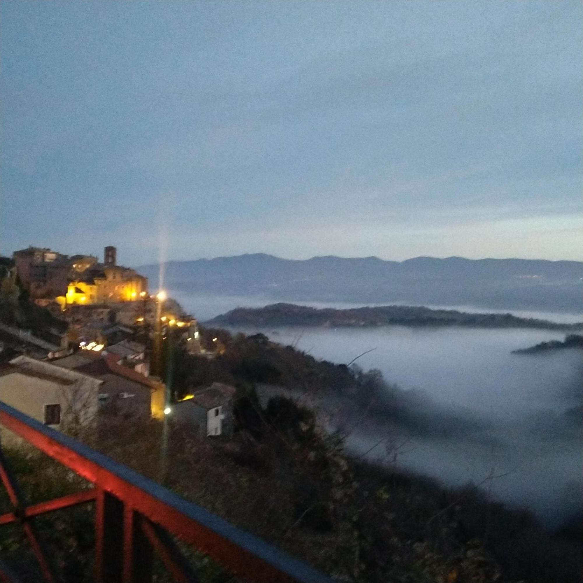 La Casa Di Augusto Hotel Bomarzo Buitenkant foto